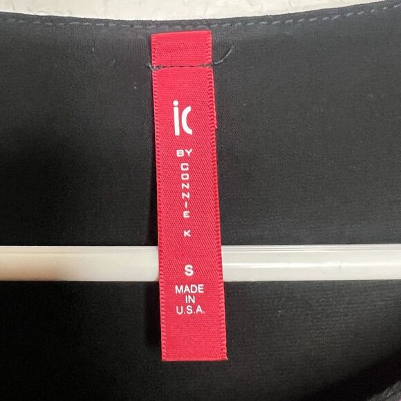 IC by Connie K butterfly print bell sleeve Layered blouse top Size Small USA b23 - Picture 8 of 8